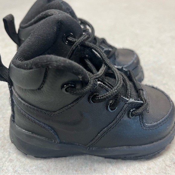 Nike Other - Nike Manoa Leather Boots Toddler Kids Size 5C Black BQ5374-001 EUC